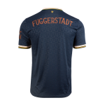 Kinder FC Augsburg 2025/26 Sondertrikot – Dunkelblau Kinder FC Augsburg 2025/26 Sondertrikot – Dunkelblau