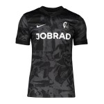 Kindertrikot SC Freiburg 2025/26 Drittaufwärmtrikot – Schwarz Kindertrikot SC Freiburg 2025/26 Drittaufwärmtrikot – Schwarz