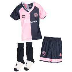 Kinderausrüstungsset Queens Park Rangers 2025/26 Auswärts Kinderausrüstungsset Queens Park Rangers 2025/26 Auswärts