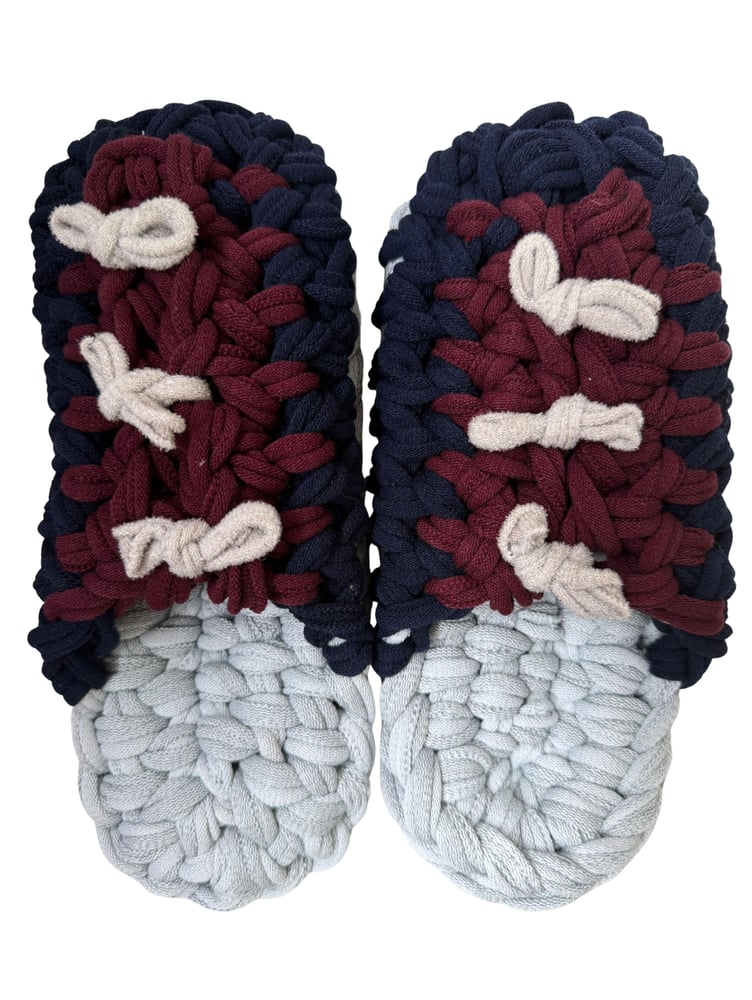 Gestrickte Upcycling-Hausschuhe