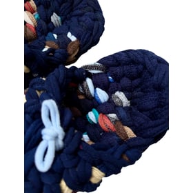 Gestrickte Upcycling-Hausschuhe Gestrickte Upcycling-Hausschuhe