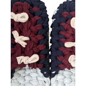 Gestrickte Upcycling-Hausschuhe Gestrickte Upcycling-Hausschuhe