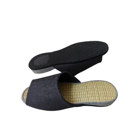Offene TATAMI Denim-Slipper in verschiedenen Farben Offene TATAMI Denim-Slipper in verschiedenen Farben