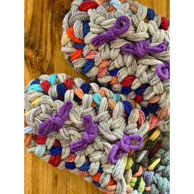 Gestrickte Upcycling-Hausschuhe