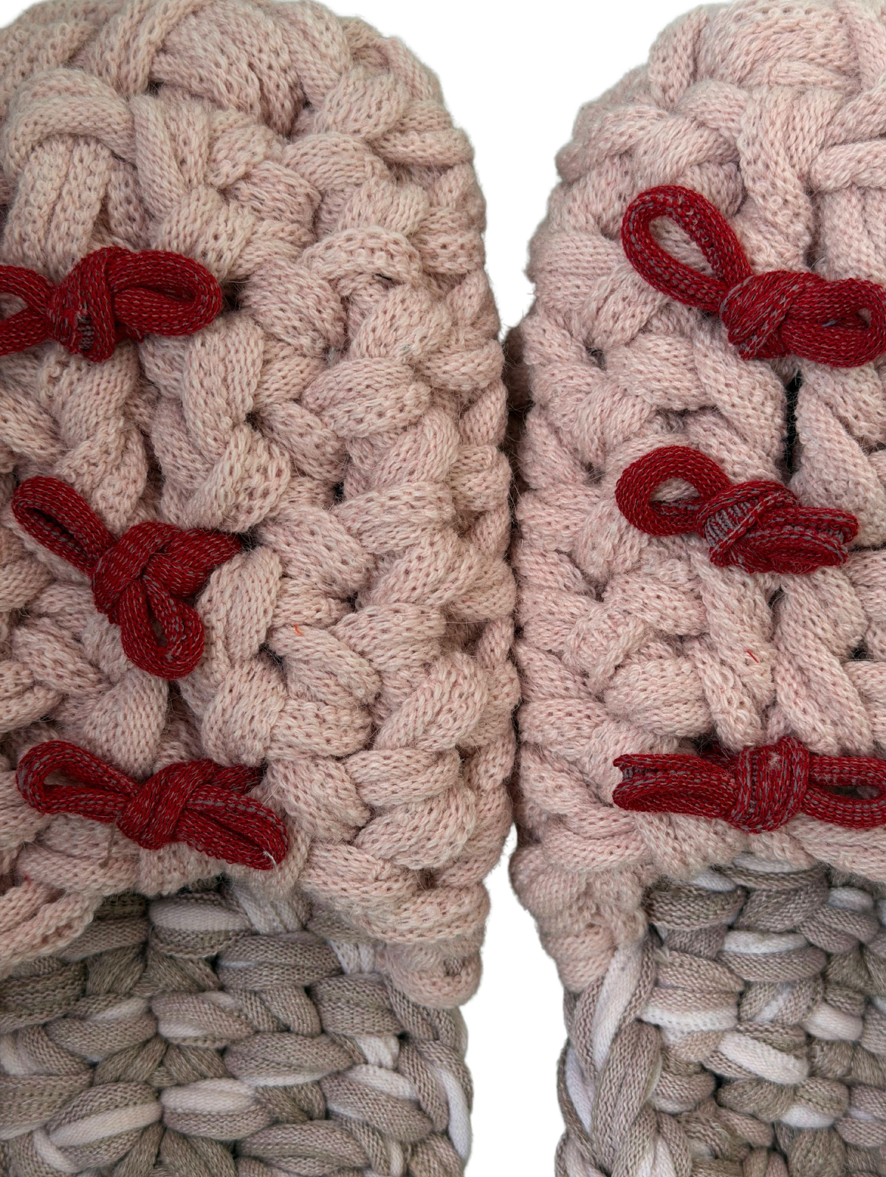 Gestrickte Upcycling-Hausschuhe Gestrickte Upcycling-Hausschuhe