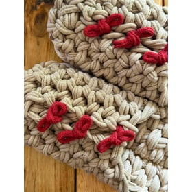 Gestrickte Upcycling-Hausschuhe Gestrickte Upcycling-Hausschuhe