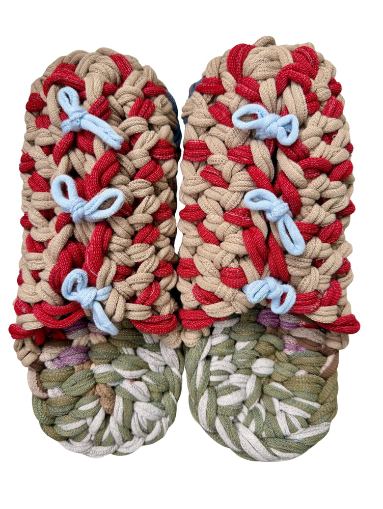 Gestrickte Upcycling-Hausschuhe