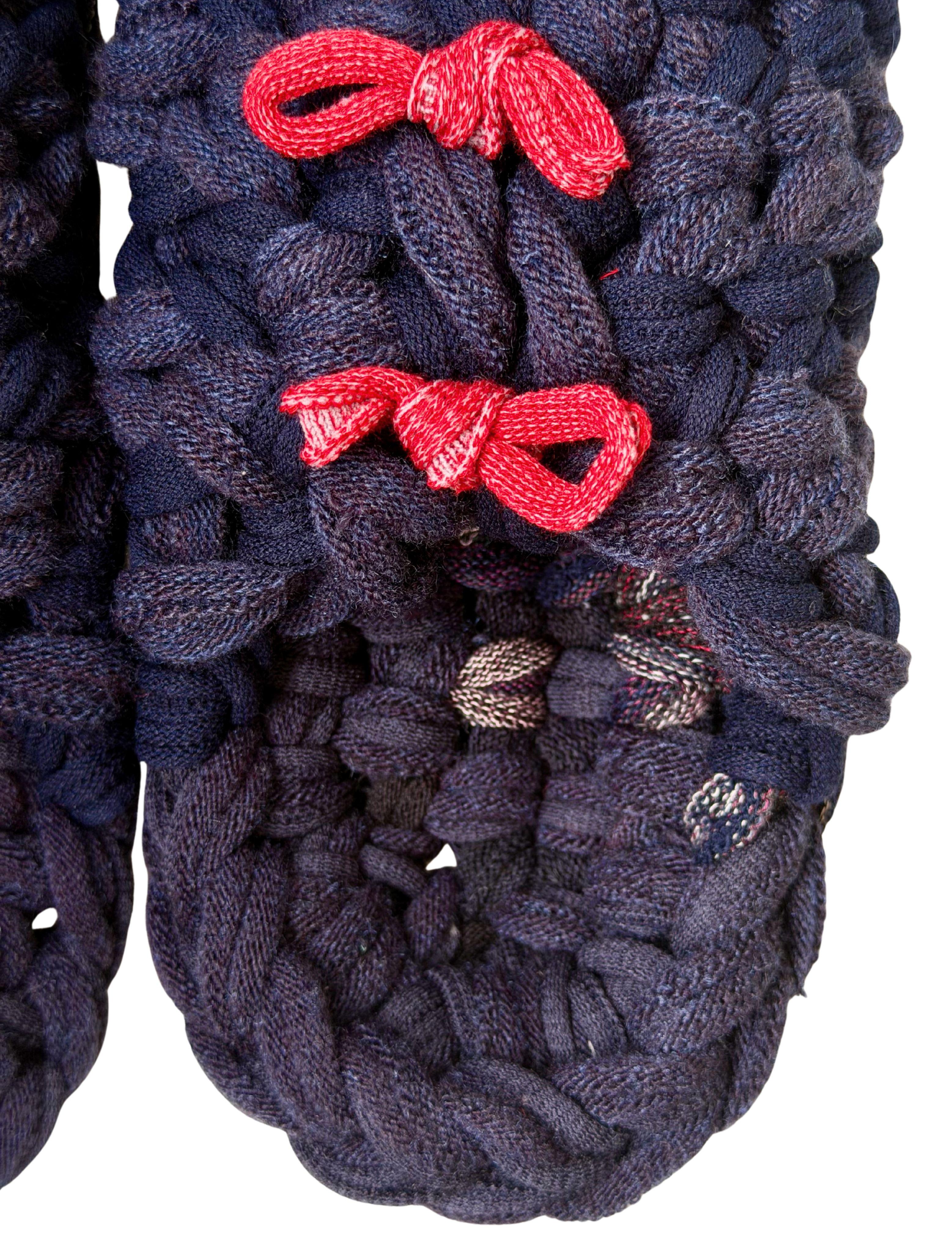 Gestrickte Upcycling-Hausschuhe Gestrickte Upcycling-Hausschuhe