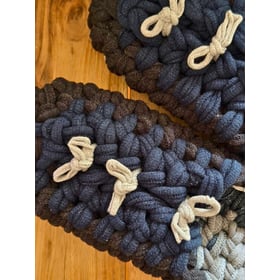 Gestrickte Upcycling-Hausschuhe Gestrickte Upcycling-Hausschuhe