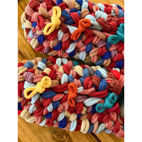 Gestrickte Upcycling-Hausschuhe